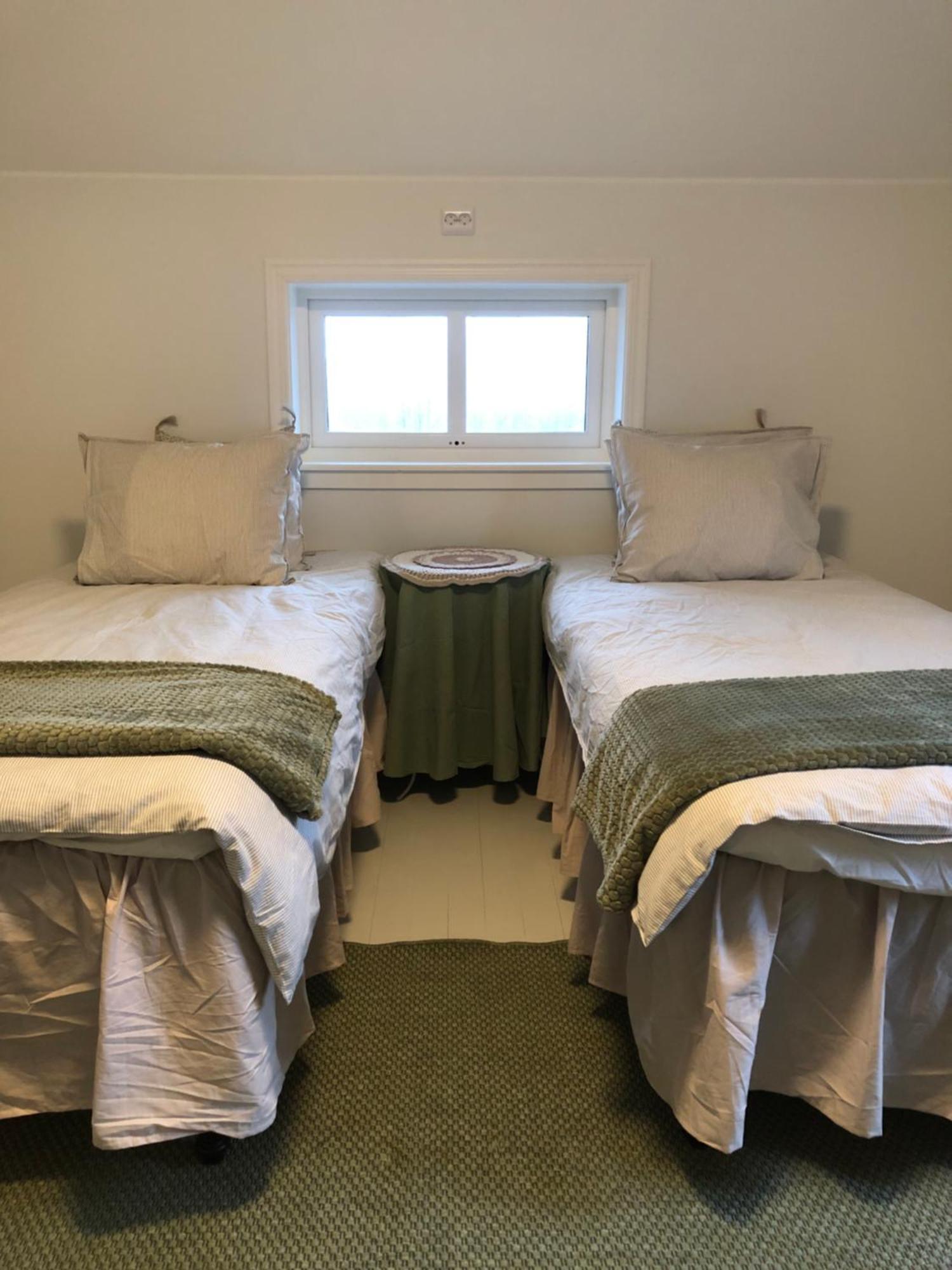 Landvetter Airport B&B And Parking Harryda Экстерьер фото